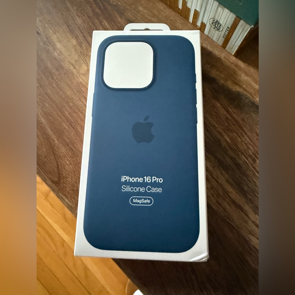 iPhone 16 Pro Case